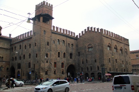 Palazzo De Enzo - constructed in 1244