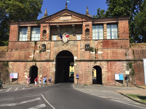 Porta San Pietro-outside