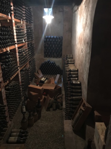 Family storage of old wine