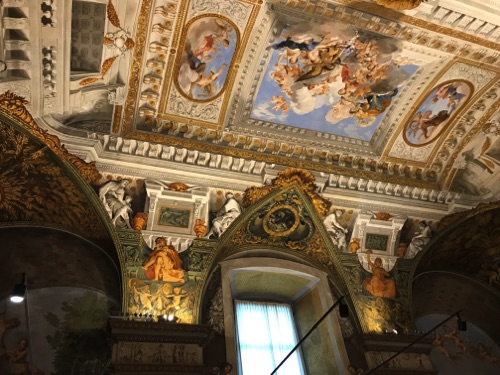 Painting on the ceiling 
