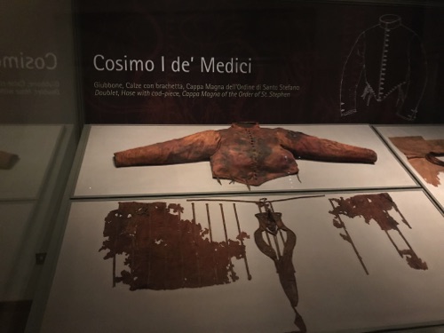 Cosmo I Medici's reconstructed clothes that he was buried in (top is what it would have looked like if intact)